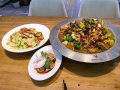 -俭寨大盘鸡·手抓肉·烧烤新疆菜(乌苏路店)