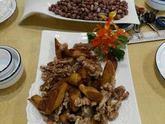 -龙香居海鲜浑锅家常菜·特色驴肉