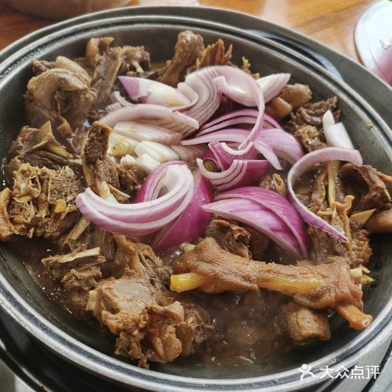 玉龙鹅庄粤海海鲜馆(兴隆店)