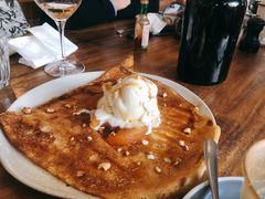 慢炖盐焦糖苹果可丽饼-RAC BAR(安福路店)