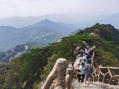 -罗田薄刀峰风景区
