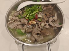 -犇逸·乐山跷脚牛肉·四川现炒(览海店)