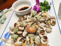 -谊荣海鲜大牌档(石湖店)