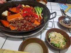 -扎起市井老火锅(乐山总店)