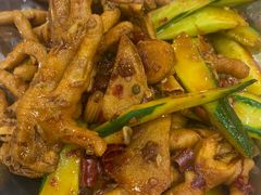 -江城燕子大排档(江汉路步行街店)