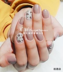-夏花美甲美睫
