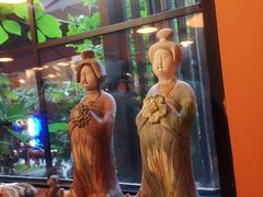 -SISTERS BAR RESTAURANT川意酒馆(嘉善老市H楼店)
