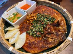 傣家香茅草烤罗非鱼-云腾食府·云南菜