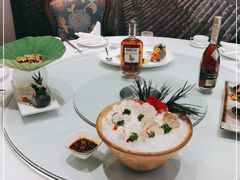 -彩云天云南餐厅