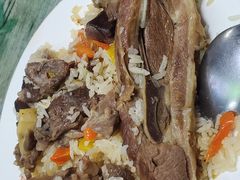 -溢香园昼夜抓饭店(揽秀园街店)