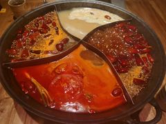 -白乐天毛肚火锅馆(解放碑店)