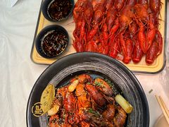 -肥肥虾庄·金牌油焖大虾(沙湖店)