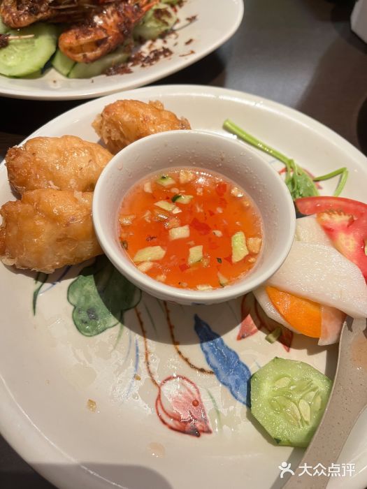 大头虾越式风味餐厅(光明广场店)越式香炸墨鱼卷图片