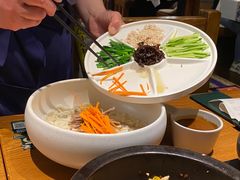 -云海肴·汽锅鸡·云南菜(天山百盛优客店)