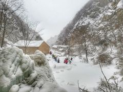 -抱龙峪