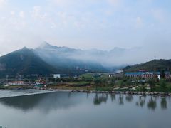 -百里峡七彩艺术小镇