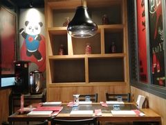大堂-辣尚瘾·烤鱼·新川菜(交大直营店)