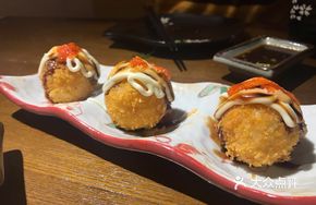 Cheesy Rice Ball