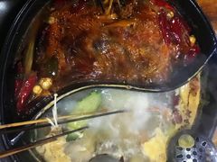 -灌县老妈砂锅串串香(万科红生活广场店)