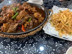 -八两八金·莱芜特色炒鸡(市南漳浦路店)