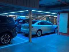 -中山公园-龙之梦停车场