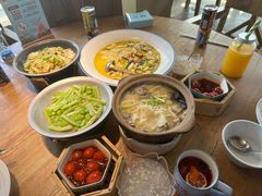 -蜜桃餐厅·伴山(湖滨商业街店)