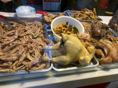 藤椒鸭翅鸭脚-王浩儿纪六孃甜皮鸭(东大街店)