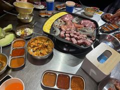 -阿亲家·韩式无限烤肉(花果园店)