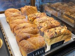 -Dough&Joe团憩(瑞虹天地月亮湾店)