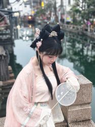 -一揽芳华汉服旗袍体验馆(拙政园店)