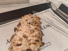 -HOT CRUSH趁热集合·现烤面包(上海环球港店)