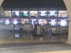 -王府井奥莱临潼小镇(临潼店)