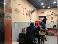 大堂-五娃子烧烤(人民路150号院店)