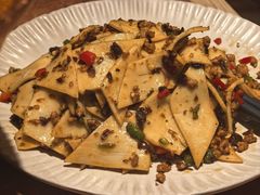 黑三剁-浩海火燒雲傣家菜(芮欧百货店)