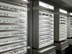 -目艮眼镜SHOWROOM(品牌集合店)