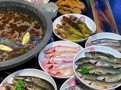 -石锅苗苗鱼(武汉首店)