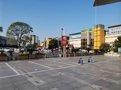 -义乌小商品批发市场(中国小商品城·篁园服装市场店)