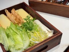 -五谷丰登农家院·地道胶东菜·海鲜烧烤(威海店)