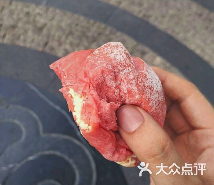 爱达乐(龙泉家乐福店)红曲面包图片 - 第6张