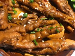 烧鸡爪-贰回巷火锅馆(钟楼店)