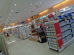 -爱婴室(上海嘉定罗宾森广场店)