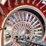 深圳梦幻时空齿轮版钟书阁📚，真的值得打卡吗？