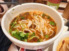 -诚铭记·虾仁汤包·成都小吃(滨湖金源店)