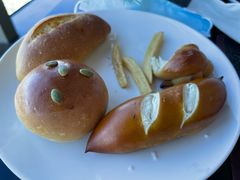 -怡豪大饭店·银顶旋转餐厅