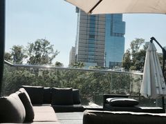 -UNI UNI(环亚凯瑟琳店)