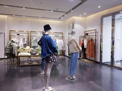 -URBAN REVIVO(济南世茂广场店)