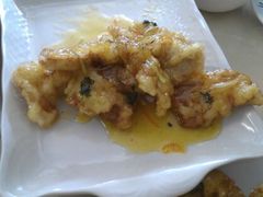 锅包肉-哈尔滨风味小吃东北菜(五角场店)