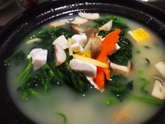 上汤时蔬-维园悦谱·海派家常菜(乌鲁木齐南路店)