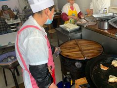 -黄阿姨锅贴大王(万航渡路店)