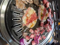 -阿亲家·韩式无限烤肉(花果园店)